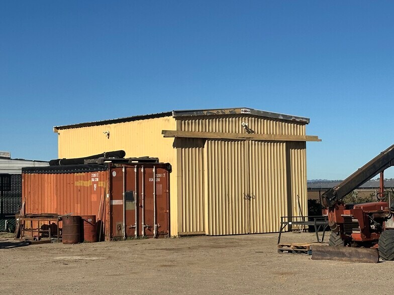 More Photos Of 1355 W Main St, Santa Maria Manufacturing For Lease