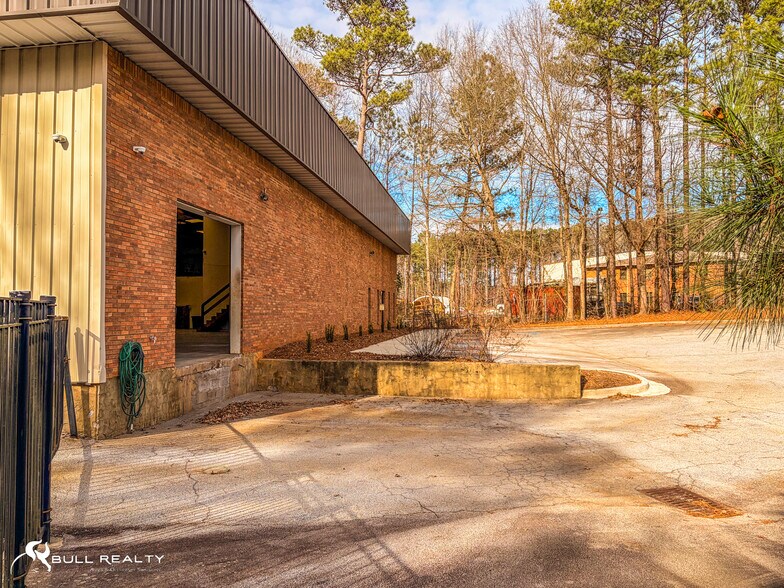 More Photos Of 155 Tober Trl, Fayetteville Warehouse For Lease
