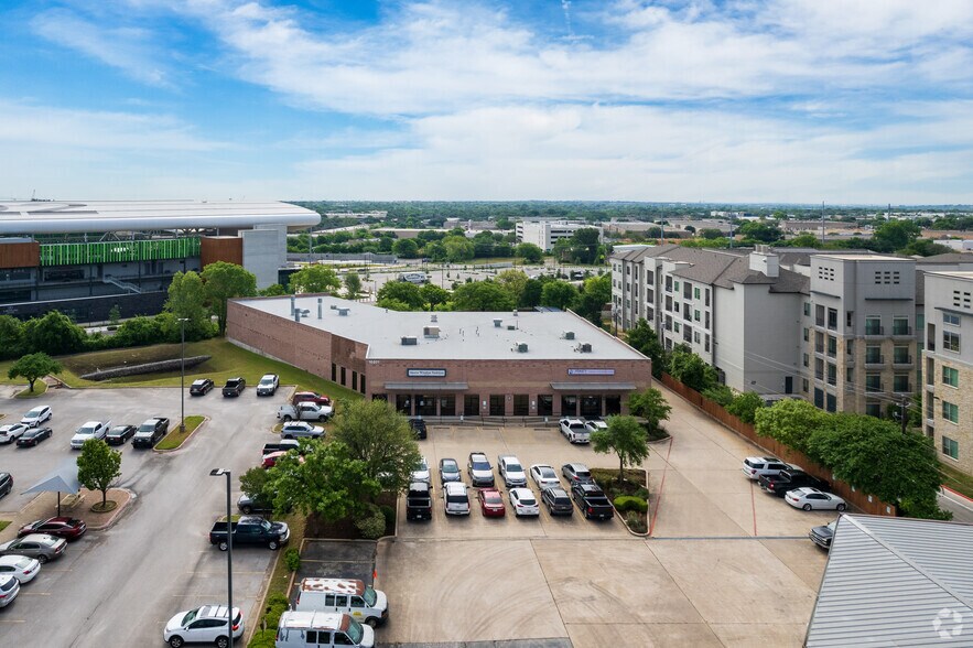 More Photos Of 10321 Burnet Rd, Austin Light Distribution For Lease