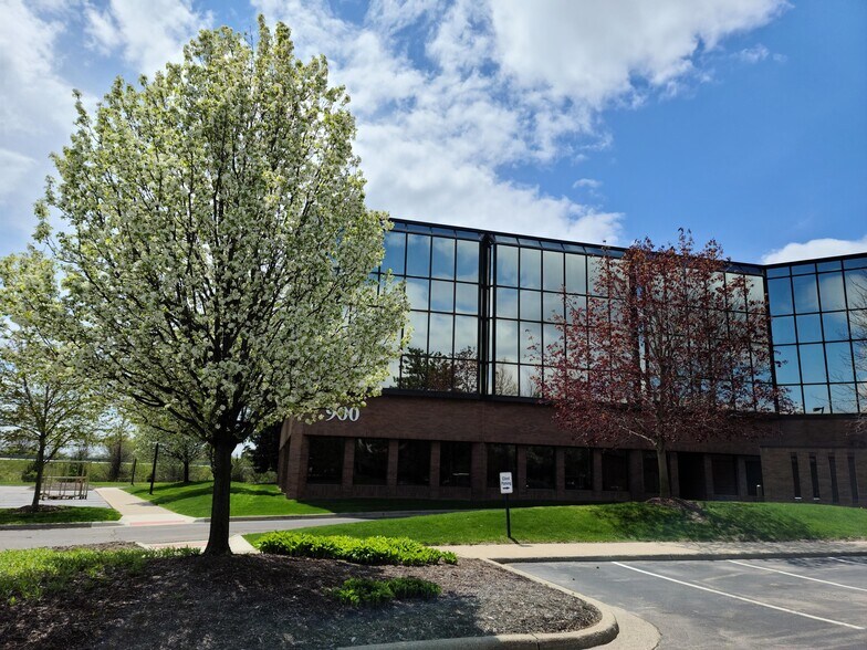 More Photos Of 900 Victors Way, Ann Arbor Office For Lease