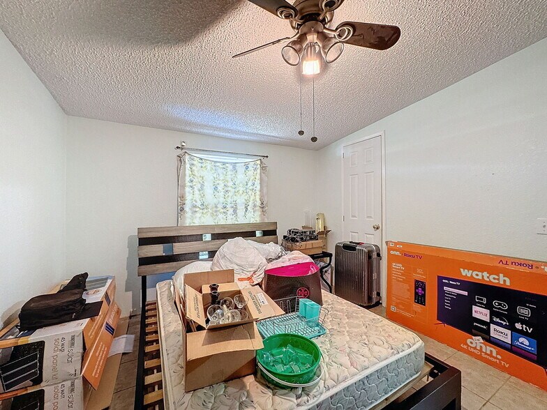 More Photos Of 15525 Shady Hills Rd, Spring Hill Restaurant For Sale