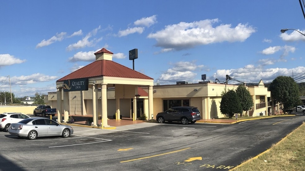 Primary Photo Of 1010 Cosby Hwy, Newport Hotel For Sale