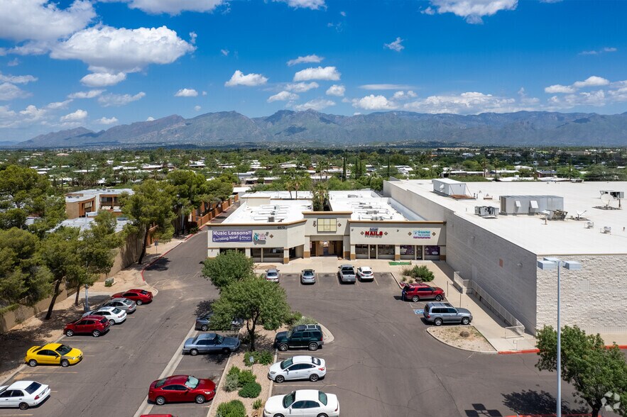 More Photos Of 6979 E Broadway Blvd, Tucson Storefront Retail Office For Lease