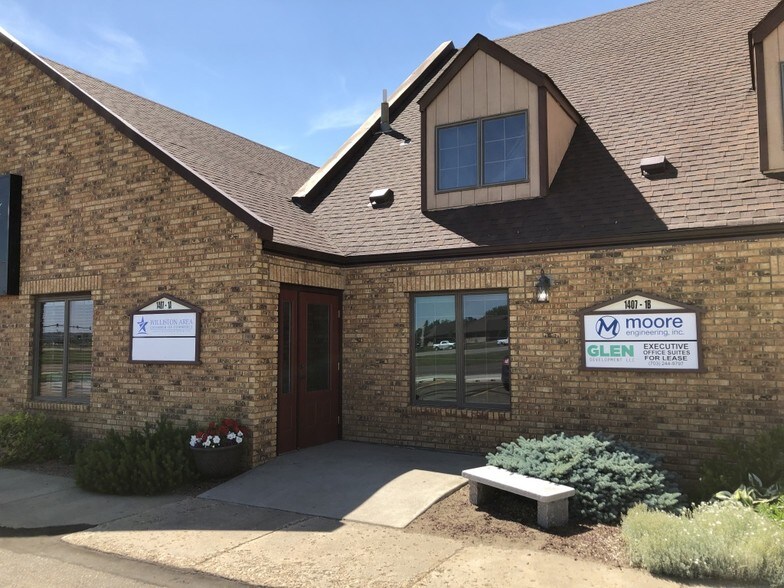 More Photos Of 1411 W Dakota Pkwy, Williston Office For Lease