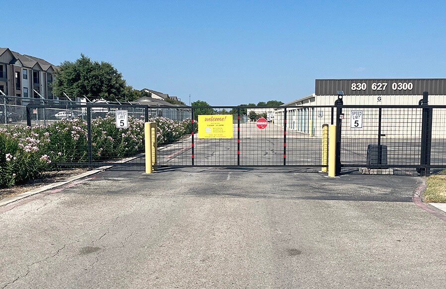 More Photos Of 452 FM 306, New Braunfels Self Storage For Lease