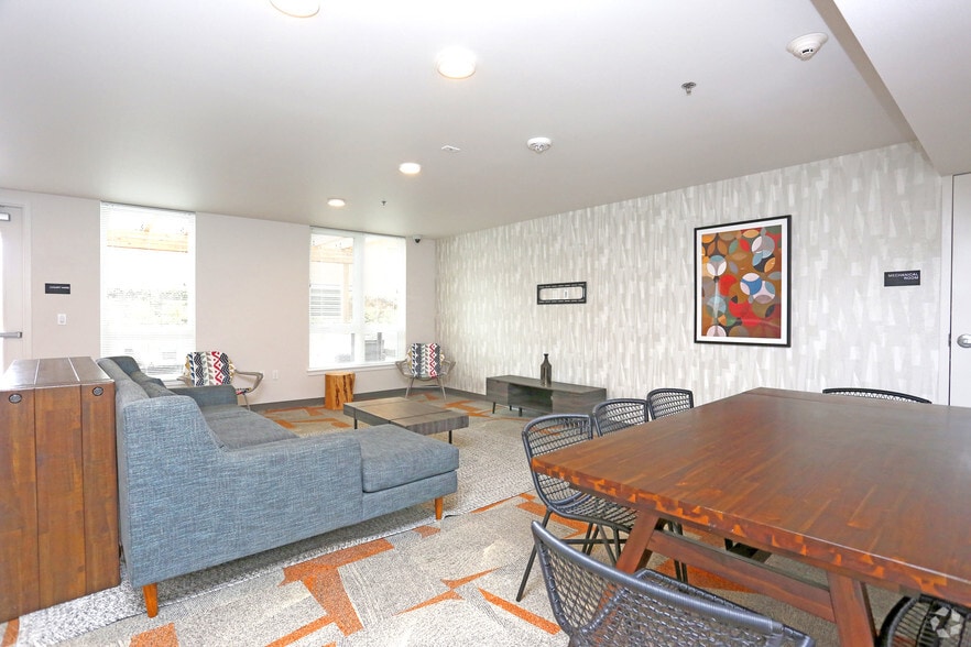 More Photos Of 13280 Linden Ave N, Seattle Apartments For Lease