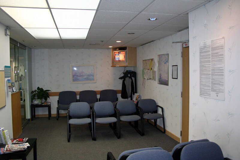 More Photos Of 2 Medical Center Dr, Springfield Medical For Lease