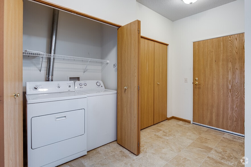 More Photos Of 2225 Orleans St W, Stillwater Apartments For Sale