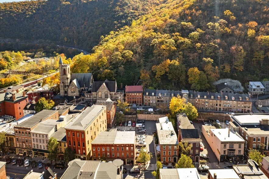 More Photos Of 23-25 Race St, Jim Thorpe Hospitality For Sale