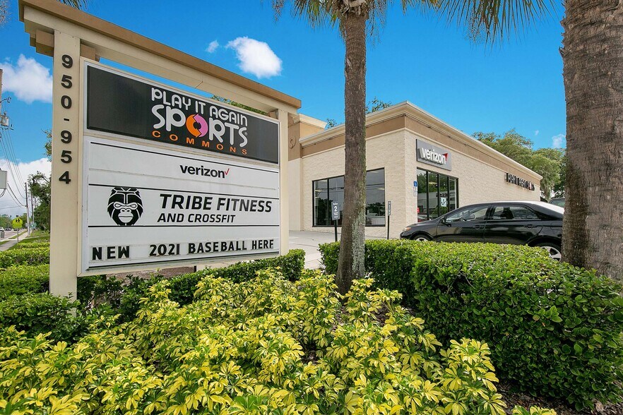 Primary Photo Of 950-954 N State Road 434, Altamonte Springs Freestanding For Lease