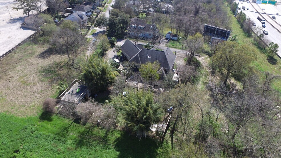 More Photos Of 315 Embry St, Houston Loft Creative Space For Sale