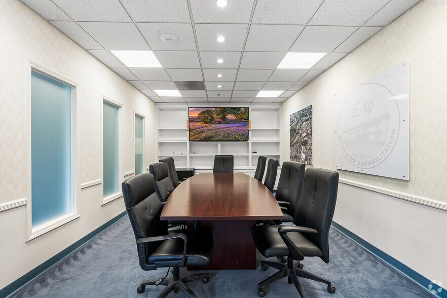 More Photos Of 255 Bank St, Waterbury Office For Sale