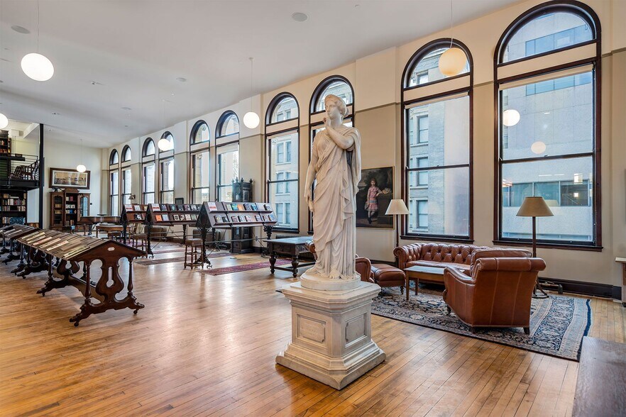 More Photos Of 414 Walnut St, Cincinnati Apartments For Lease