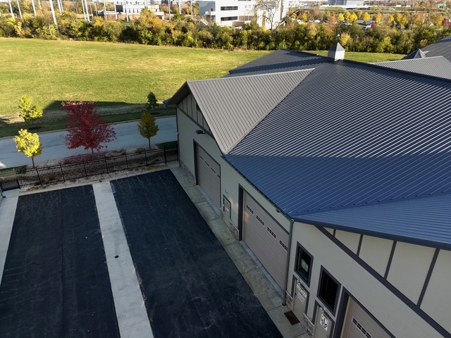 More Photos Of 2220 Ferry Rd, Naperville Showroom For Sale