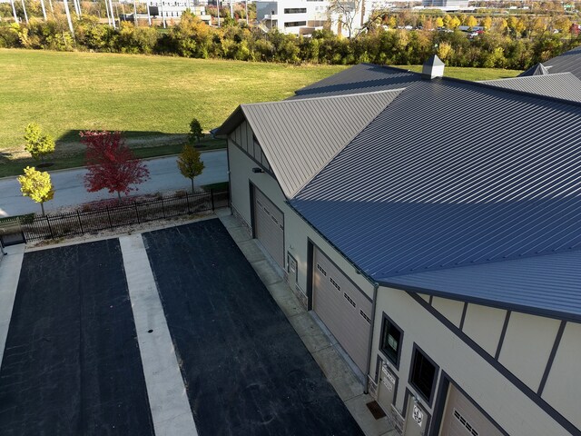 More Photos Of 2220 Ferry Rd, Naperville Showroom For Sale