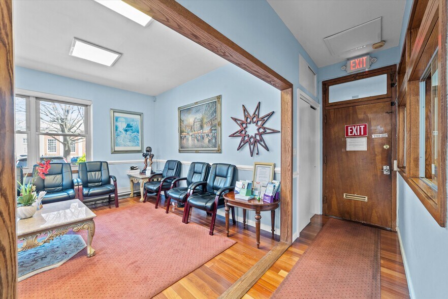 More Photos Of 130 Pondfield Rd, Bronxville Medical For Sale