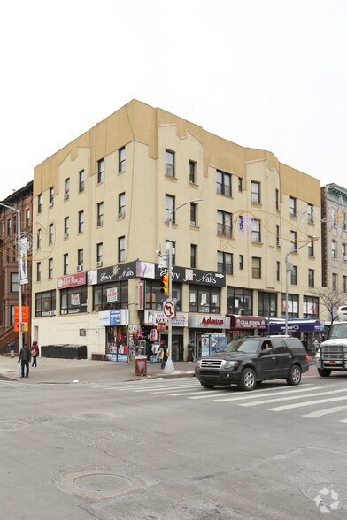 More Photos Of 2 W 125th St, New York Storefront Retail Residential For Lease