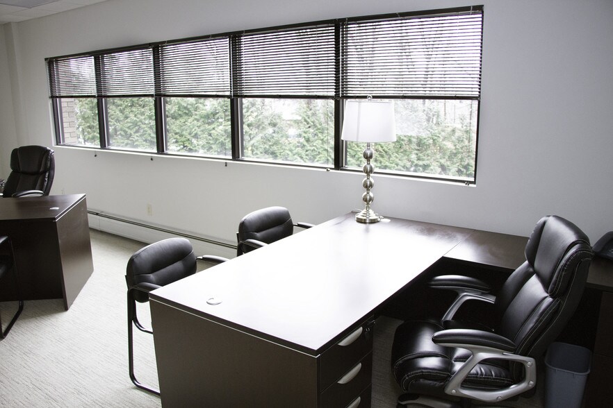 More Photos Of 27 Horseneck Rd, Fairfield Coworking Space