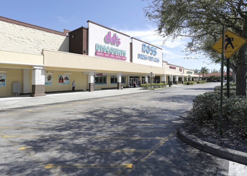 More Photos Of 21353-21433 NW 2nd Ave, Miami Storefront For Sale