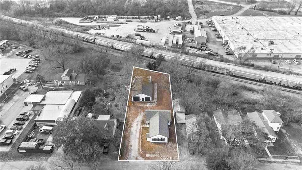 More Photos Of 13120 4th St, Grandview Industrial For Sale