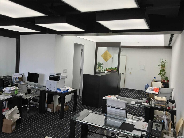 More Photos Of 136-33 37th Ave, Flushing Medical For Sale