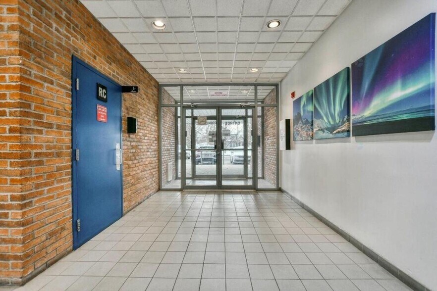 More Photos Of 28 Ch De La Côte-Saint-Louis O, Blainville Office For Lease