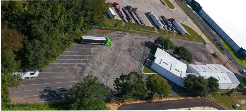 More Photos Of 2005 Tile Factory Rd, Palestine Manufacturing For Lease