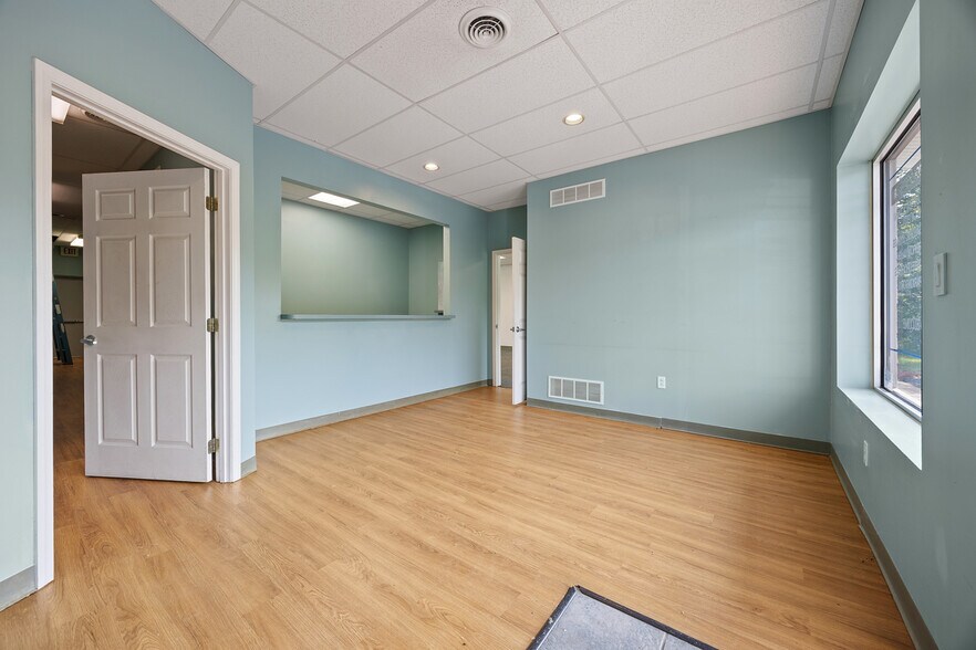 More Photos Of 673 Morganza Rd, Canonsburg Storefront Retail Office For Lease