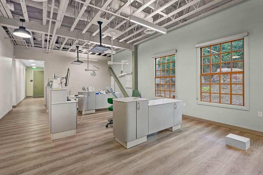 More Photos Of 11770 Bernardo Plaza Ct, San Diego Medical For Lease