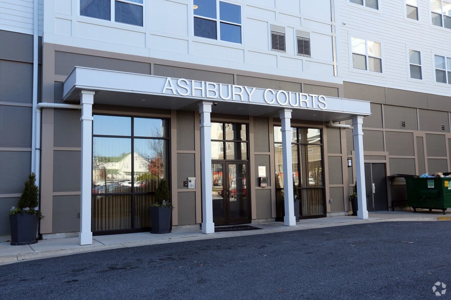 More Photos Of 10095 Washington Blvd, Laurel Apartments For Lease