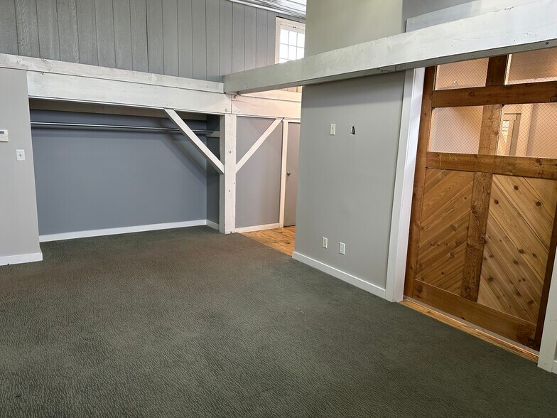 More Photos Of 9130 Otis Ave, Indianapolis Warehouse For Lease