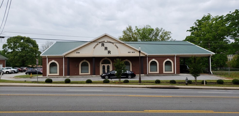 Primary Photo Of 2199 Candler Rd, Decatur Funeral Home For Sale
