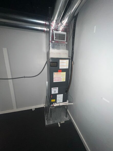 More Photos Of 1041 E 8th St, Jacksonville Storefront Retail Office For Sale