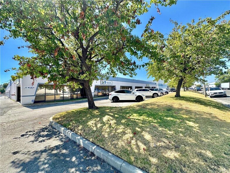 More Photos Of 6925 Aragon Cir, Buena Park Manufacturing For Sale