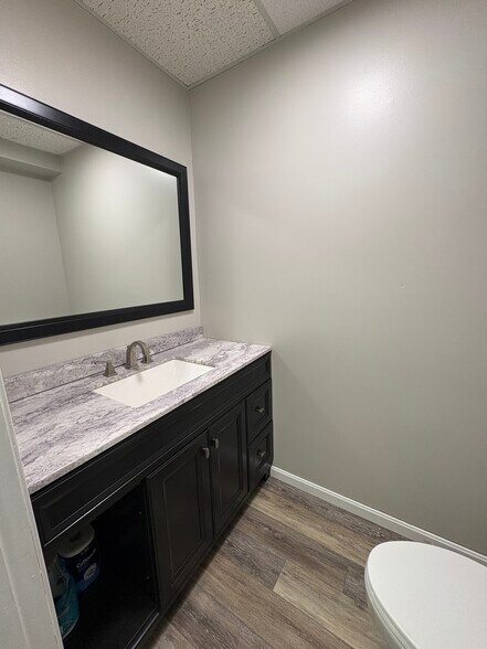 More Photos Of 4466 Darrow Rd, Stow Office For Sale