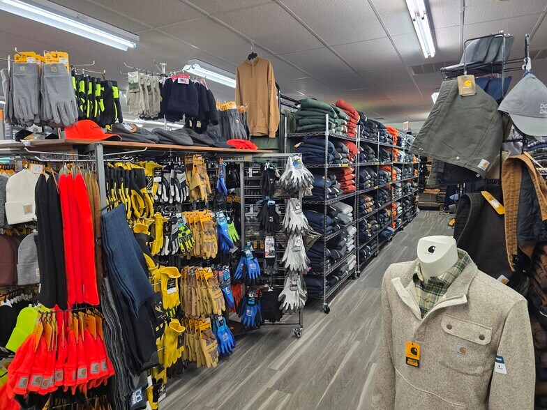 More Photos Of 2679 Industrial Park Rd, Mifflintown Storefront Retail Office For Sale