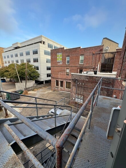 More Photos Of 109-111 N State St, Jackson Loft Creative Space For Sale