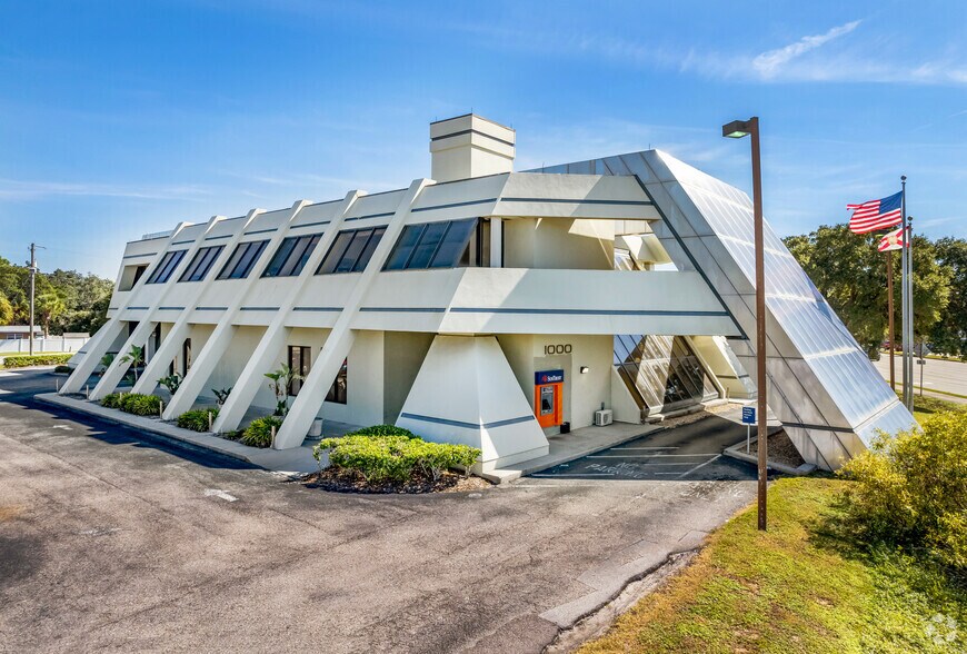 More Photos Of 1000 N Tamiami Trl, Nokomis Bank For Lease