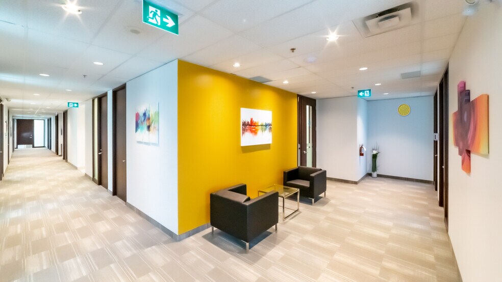 More Photos Of 2020 Winston Park Dr, Oakville Office For Lease