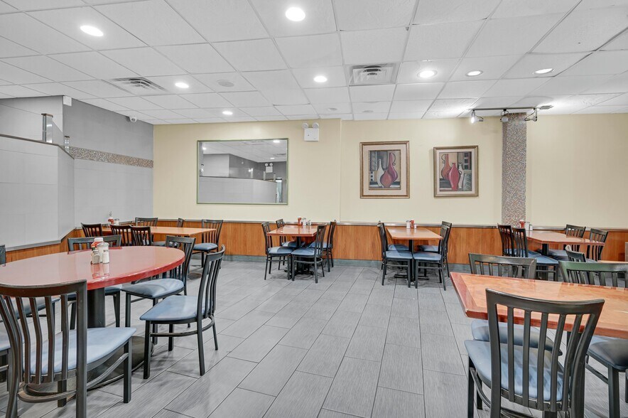 More Photos Of 135 Westchester Sq, Bronx Storefront Retail Office For Sale