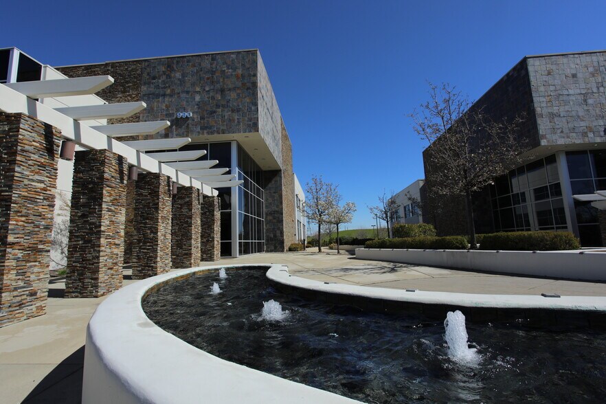 More Photos Of 990 Reserve Dr, Roseville Office For Sale