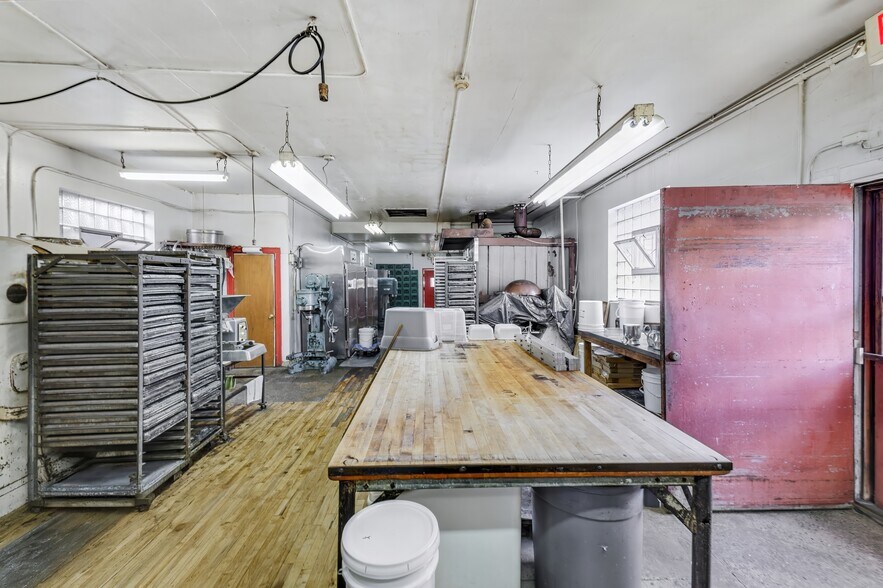 More Photos Of 6813 Park Ave, Guttenberg Storefront Retail Residential For Sale