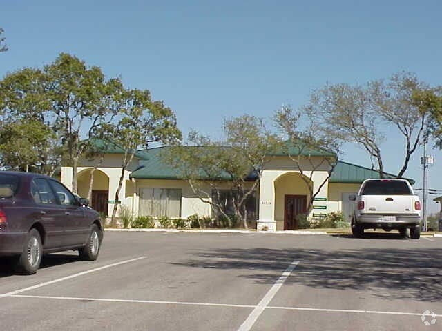 More Photos Of 21714 Hardy Oak Blvd, San Antonio Office For Lease