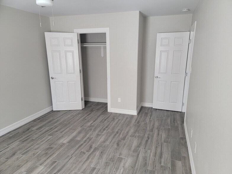 More Photos Of 8205 N La Homa Rd, Mission Apartments For Sale