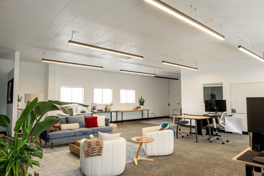 More Photos Of 2174 S Main St, Salt Lake City Manufacturing For Lease