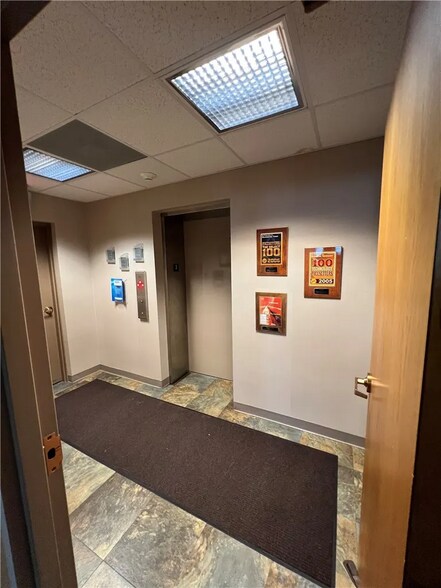 More Photos Of 28 W North St, Danville Office For Sale