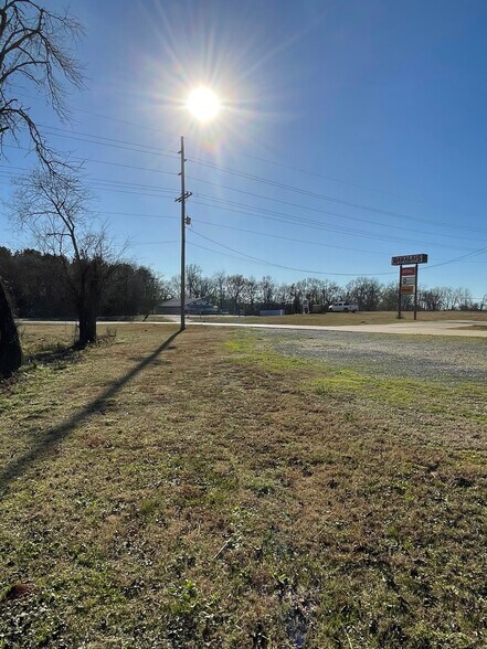 More Photos Of 7135 LA-1 Hwy, Natchitoches Storefront For Sale