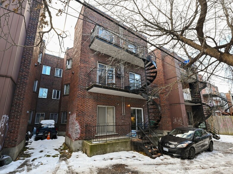 More Photos Of 5937-5947 Av De L'esplanade, Montréal Apartments For Sale