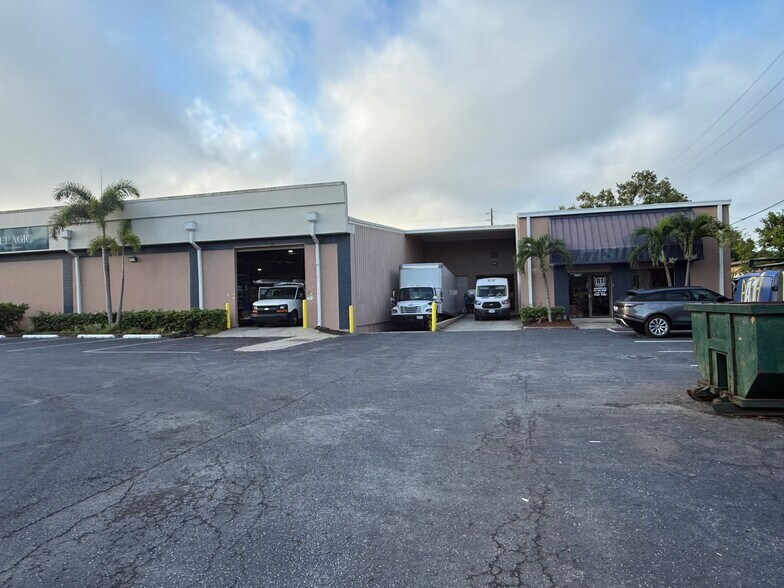 More Photos Of 4700 110th Ave N, Pinellas Park Warehouse For Sale