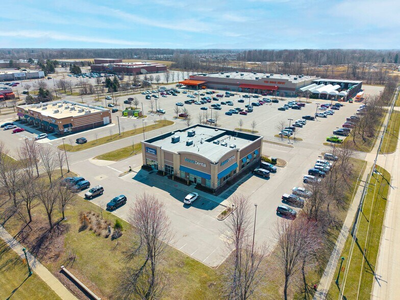 Primary Photo Of 39895 Ford Rd, Canton General Retail For Sale